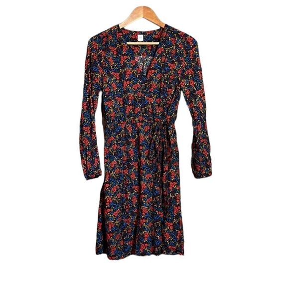 Gap floral print faux wrap dress. Size xs - Picture 1 of 9